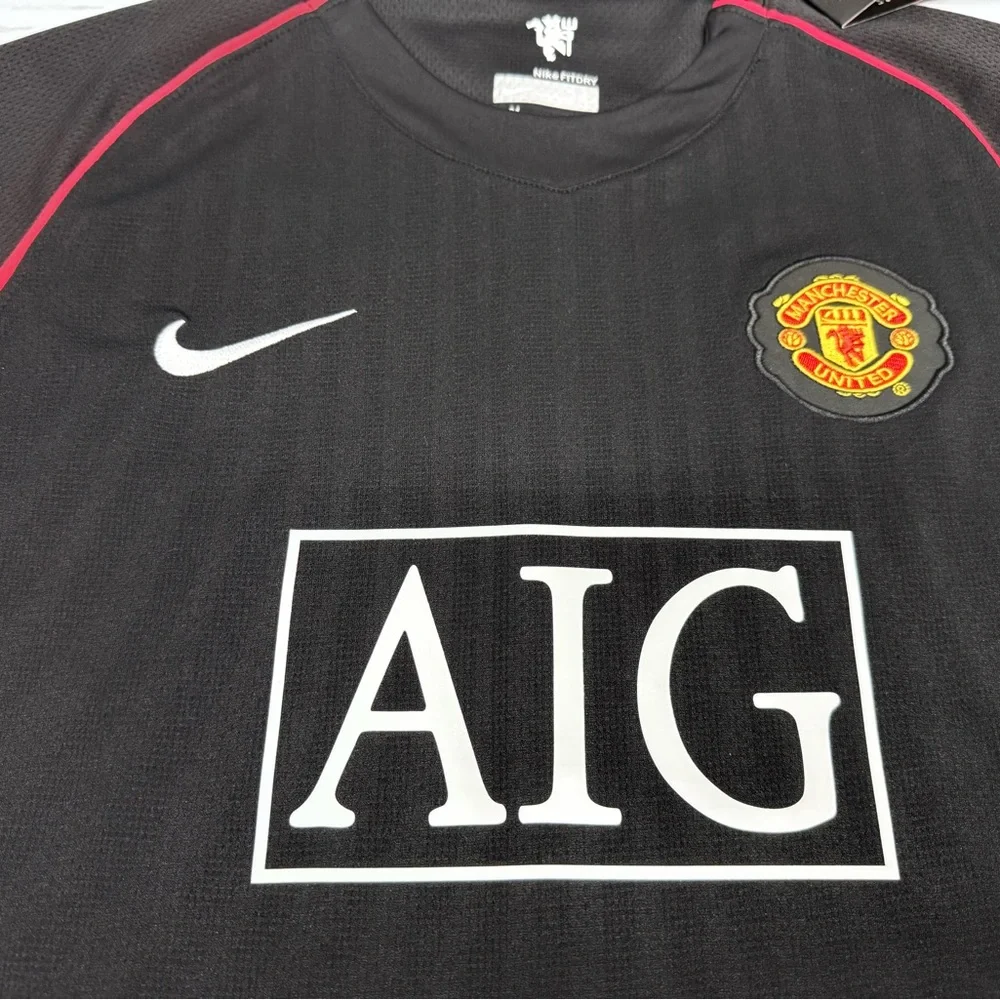 Kids Ronaldo Youth Retro Black Jersey Soccer Kits (Jersey + Shorts) LARGE (28) - Picture 3 of 7